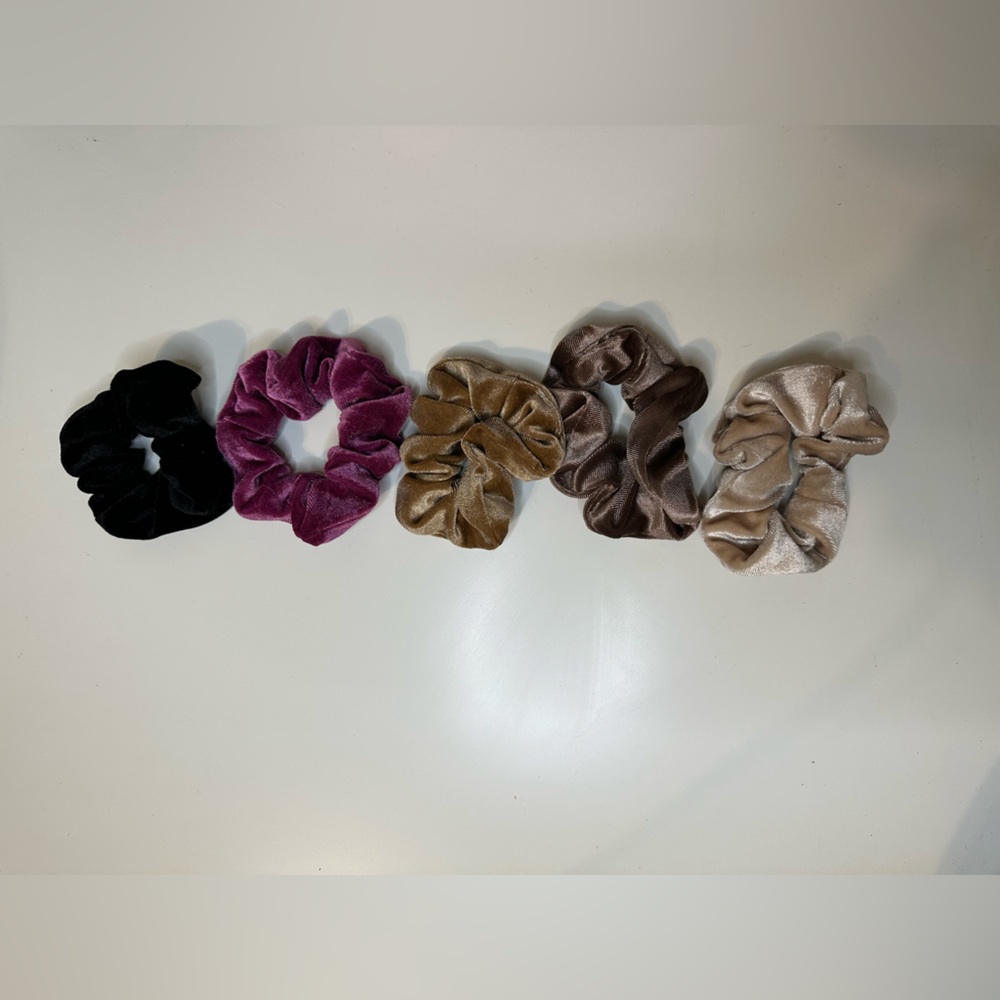 Velvet hair scrunchies